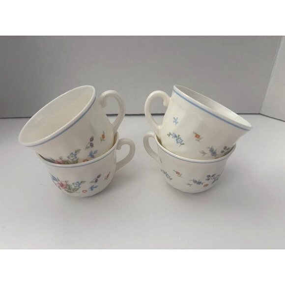 ARCOPAL France Victoria Teacup Milk Glass Floral Swirl Set of 4 Cups - Picture 4 of 6